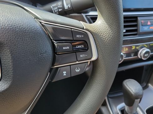 Used 2019 Honda Accord EX image 21