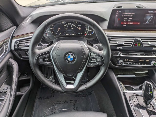 Used 2019 BMW 530i xDrive w/ Convenience Package AWD/4WD image 15