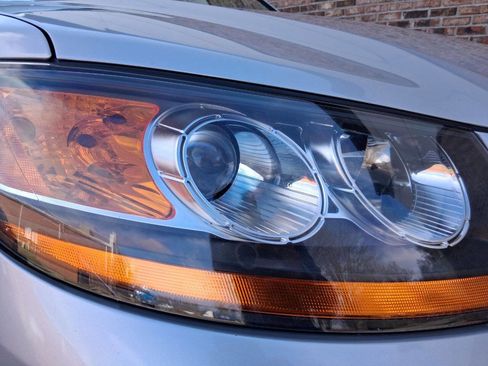 Used 2011 Hyundai Santa Fe GLS image 22