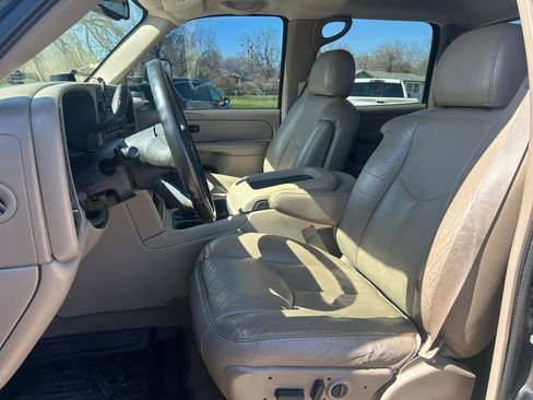 Used 2006 GMC Sierra 3500 SLE w/ Onstar Plus Package image 7