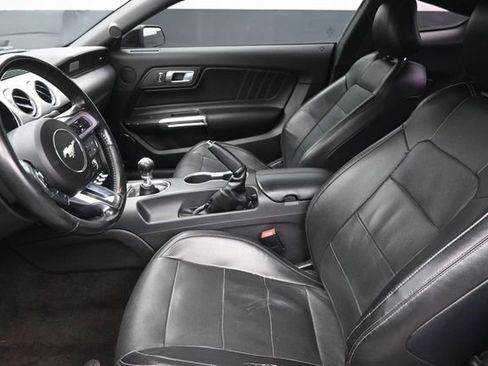 Used 2018 Ford Mustang GT Premium w/ Black Accent Package RWD image 17