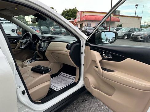 Used 2018 Nissan Rogue SL AWD/4WD image 20