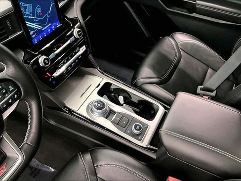 Used 2024 Ford Explorer ST w/ Technology Package image 17