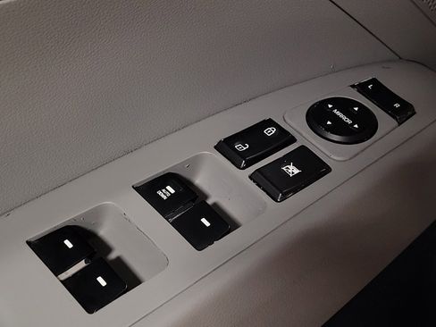 Used 2019 Hyundai Elantra SE image 27