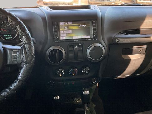 Used 2016 Jeep Wrangler Sport w/ Quick Order Package 24S AWD/4WD image 8