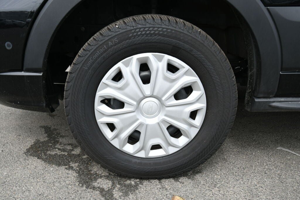 Used 2025 Ford Transit 350 XLT RWD image 31