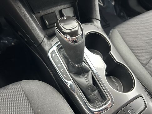 Used 2017 Chevrolet Cruze LT w/ Convenience Package image 15