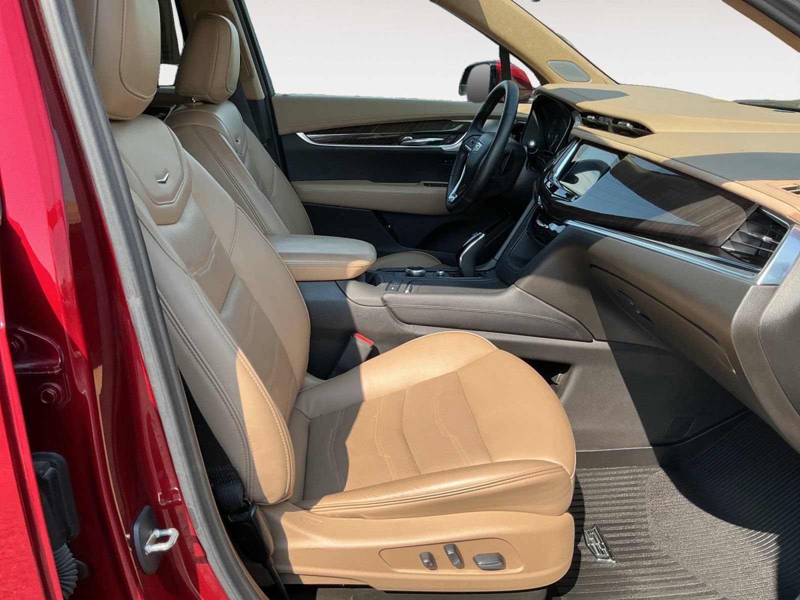 Used 2023 Cadillac XT6 Premium Luxury w/ Platinum Package FWD image 15