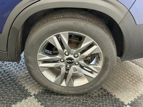 Used 2023 Kia Seltos S w/ Navigation Package FWD image 14