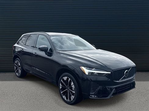 New 2026 Volvo XC60 B5 Plus w/ Climate Package image 3