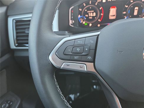 Certified 2023 Volkswagen Atlas SEL image 17