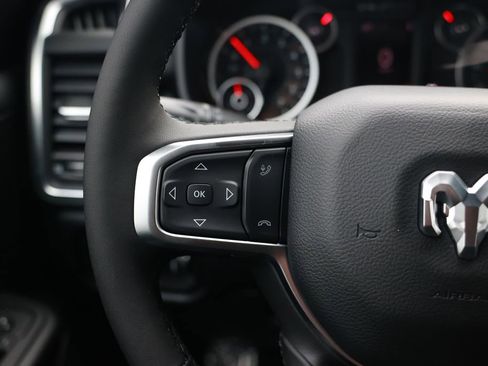 New 2026 RAM 1500 4x4 Crew Cab image 18