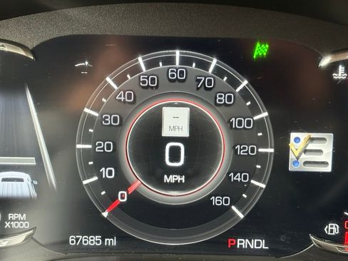 Used 2020 Cadillac Escalade Premium Luxury image 31