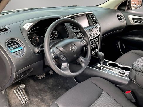 Used 2020 Nissan Pathfinder S image 17