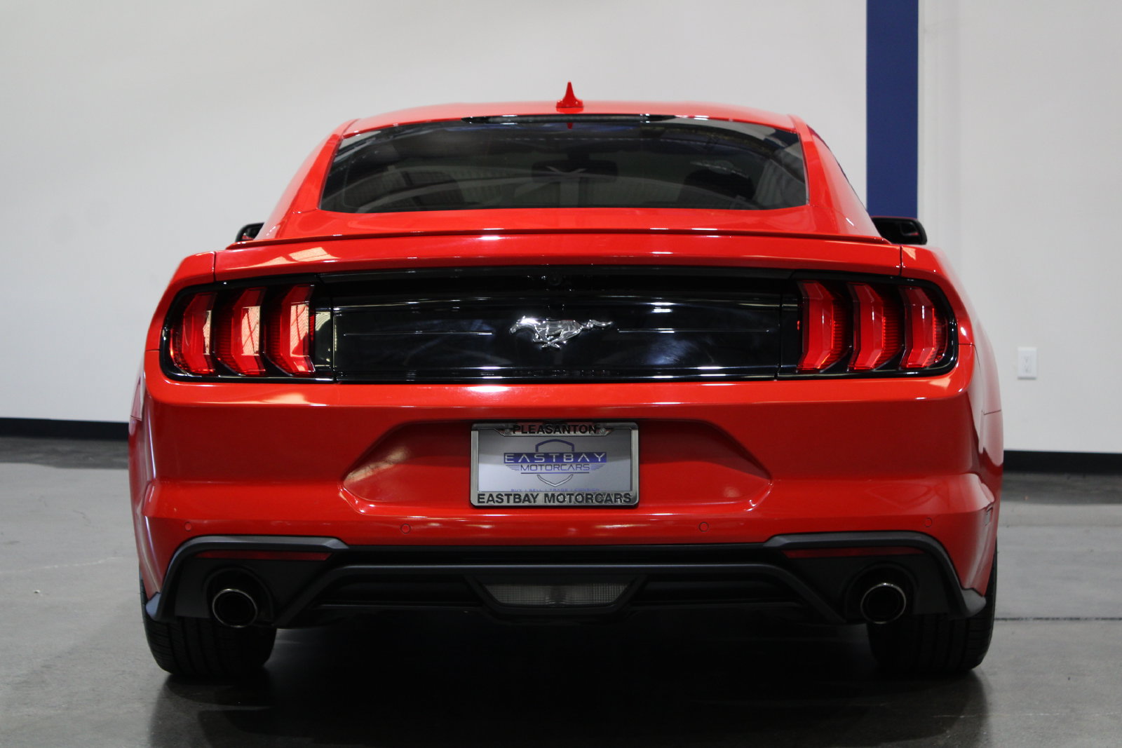 Used 2020 Ford Mustang Premium RWD image 10