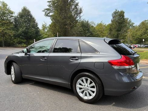 Used 2011 Toyota Venza AWD image 4