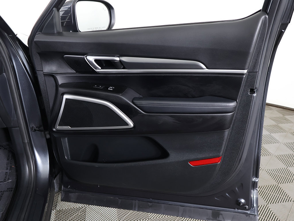 Used 2021 Kia Telluride LX FWD image 23