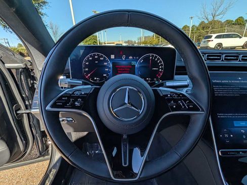 Used 2025 Mercedes-Benz S 580e 4MATIC Sedan image 10