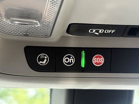 Used 2019 Chevrolet Equinox LT FWD image 22