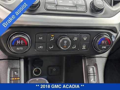 Used 2018 GMC Acadia SLT image 32