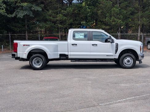 New 2026 Ford F350 XL AWD/4WD image 3