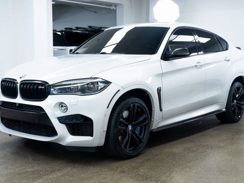 Used 2019 BMW X6 M w/ Executive Package image 3