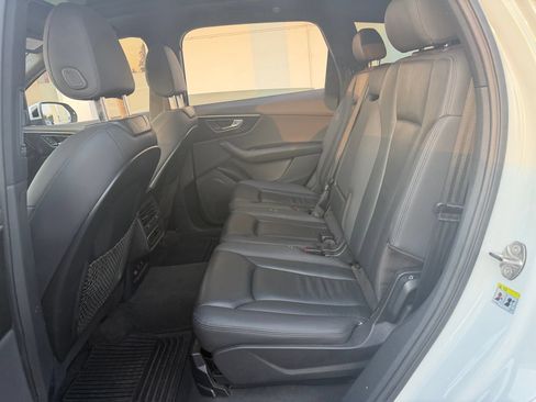 Used 2021 Audi Q7 3.0T Premium AWD/4WD image 17