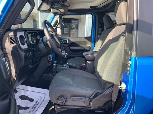 Used 2024 Jeep Wrangler Willys image 10