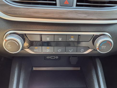 Used 2025 Nissan Altima 2.5 SV image 20
