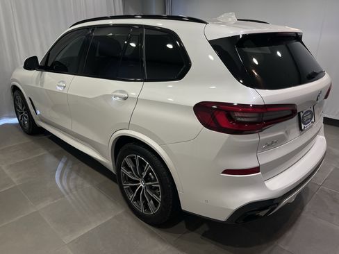 Certified 2023 BMW X5 xDrive40i w/ M Sport Package AWD/4WD image 4