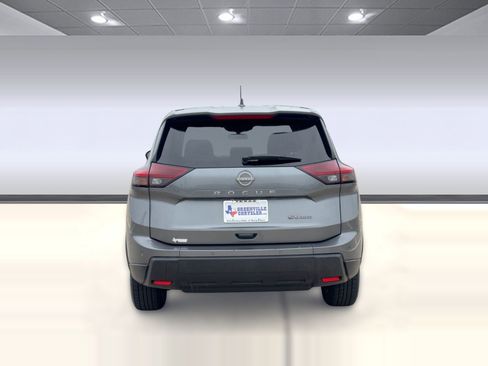 Used 2024 Nissan Rogue SV image 10