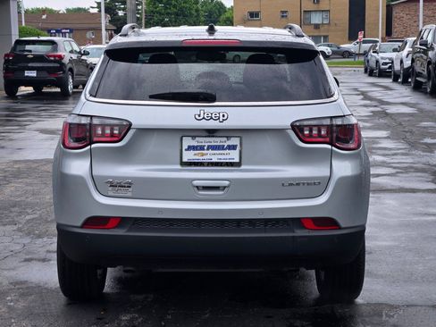 Used 2025 Jeep Compass Limited AWD/4WD image 13