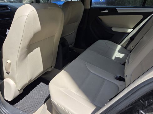 Used 2014 Volkswagen Jetta SE image 5