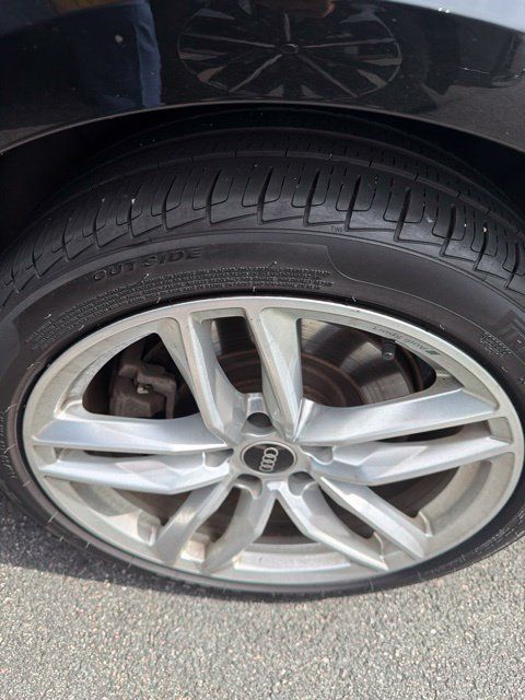 Used 2021 Audi A4 2.0T Premium w/ Convenience Package AWD/4WD image 8