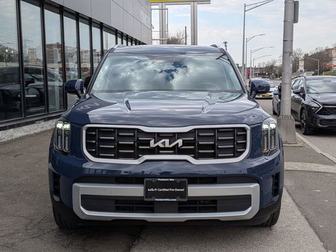 Certified 2024 Kia Telluride S w/ S Sunroof Package image 3