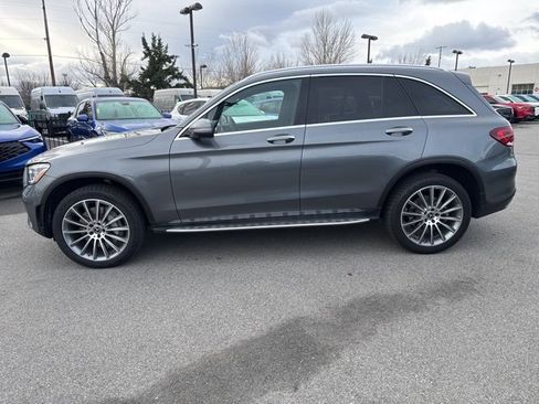 Used 2022 Mercedes-Benz GLC 300 4MATIC image 2