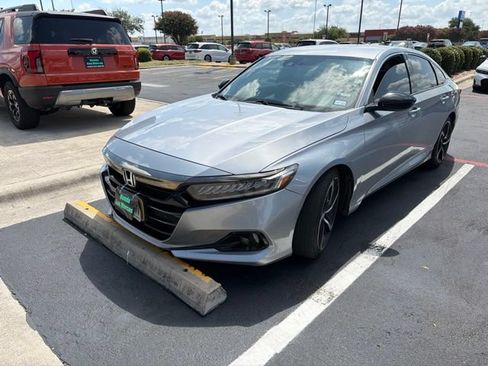 Used 2021 Honda Accord Sport image 2