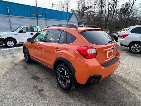 Used 2015 Subaru Crosstrek 2.0i Premium w/ Moonroof Package image 11