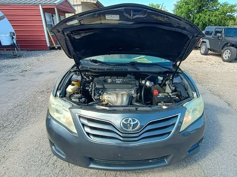 Used 2010 Toyota Camry FWD image 33