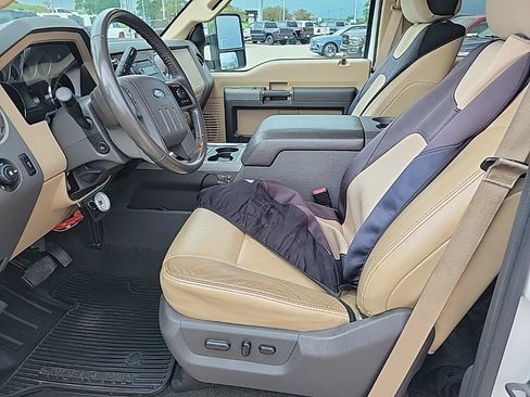 Used 2012 Ford F250 Lariat w/ Chrome Pkg AWD/4WD image 9