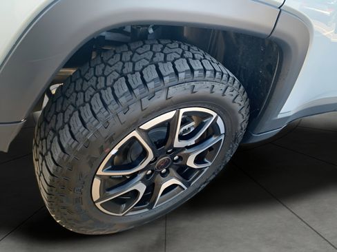 Used 2025 Jeep Compass Trailhawk image 53