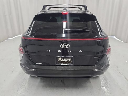 Certified 2024 Hyundai Kona SEL AWD/4WD image 5