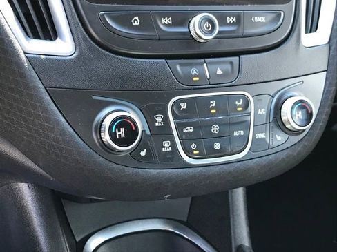 Used 2023 Chevrolet Malibu LT image 10