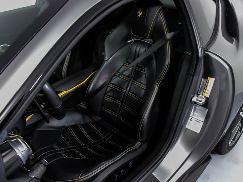 Certified 2020 Ferrari 812 Superfast image 6