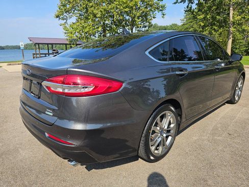 Used 2019 Ford Fusion SEL FWD image 5