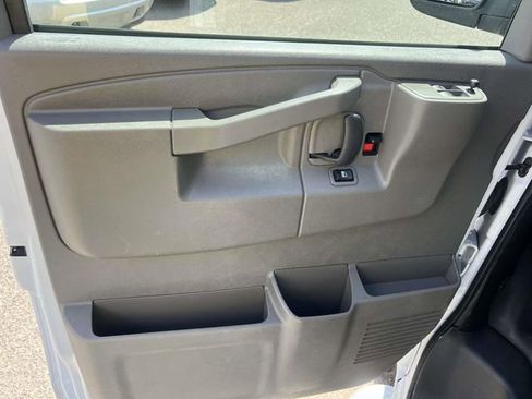 Used 2024 Chevrolet Express 2500 w/ Driver Convenience Package RWD image 19