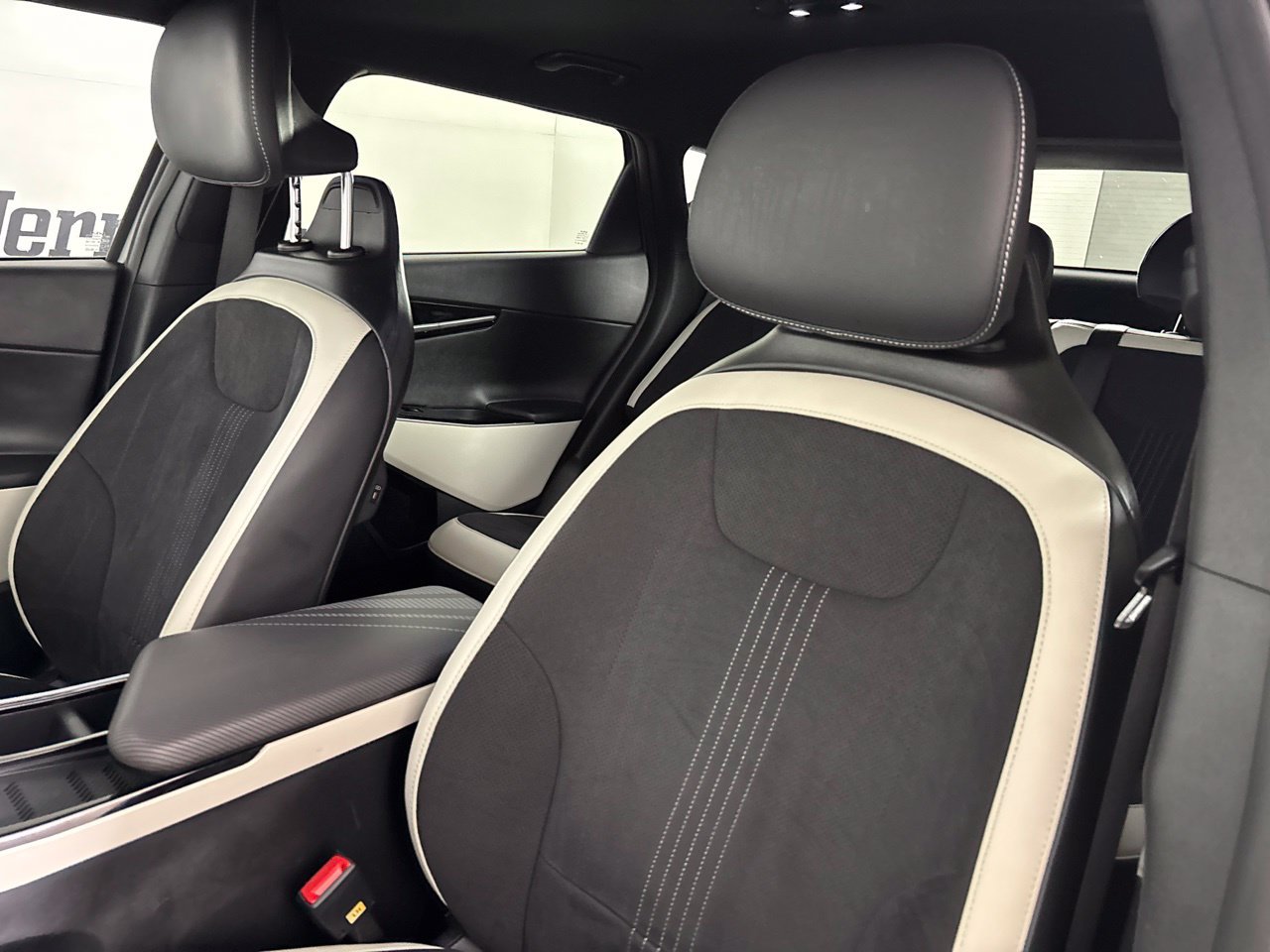Used 2024 Kia EV6 GT-Line RWD image 9