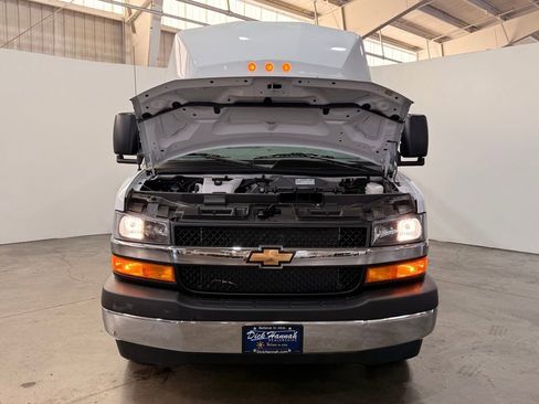 New 2025 Chevrolet Express 3500 w/ Power Convenience Package image 4