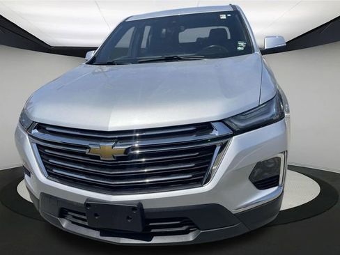 Used 2022 Chevrolet Traverse LT image 14