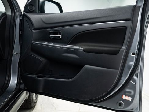 Used 2022 Mitsubishi Outlander Sport ES image 21